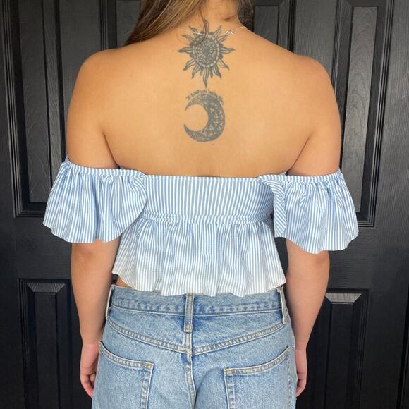 Preppy Off the Shoulder Ruffle Top - Picture 2 of 5
